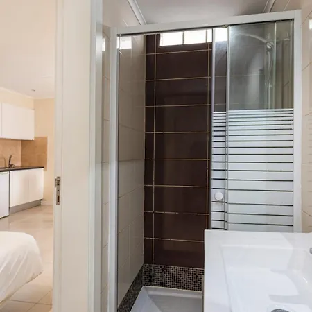 Budget Center - B4 Apartment